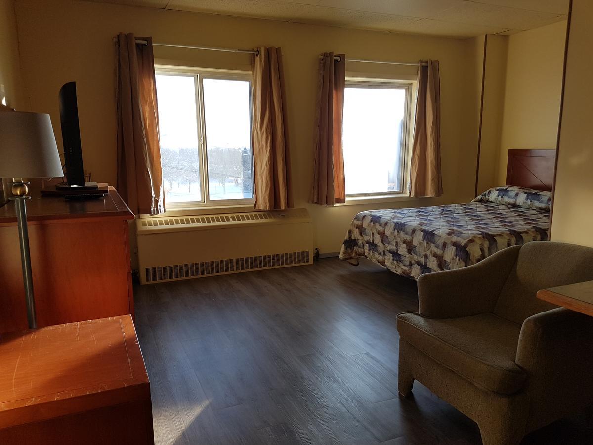Beaver Hotel North Battleford Exteriér fotografie